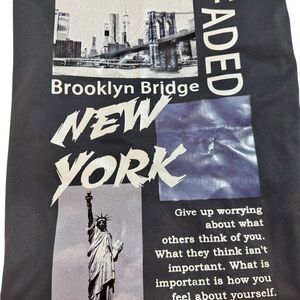 SHEIN Black New York Graphic Short Sleeve Tee